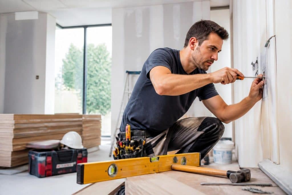 travauxnow fr vous aide à trouver rapidement un artisan qualifié pour tous vos travaux de rénovation, construction ou réparation, en toute simplicité et fiabilité.